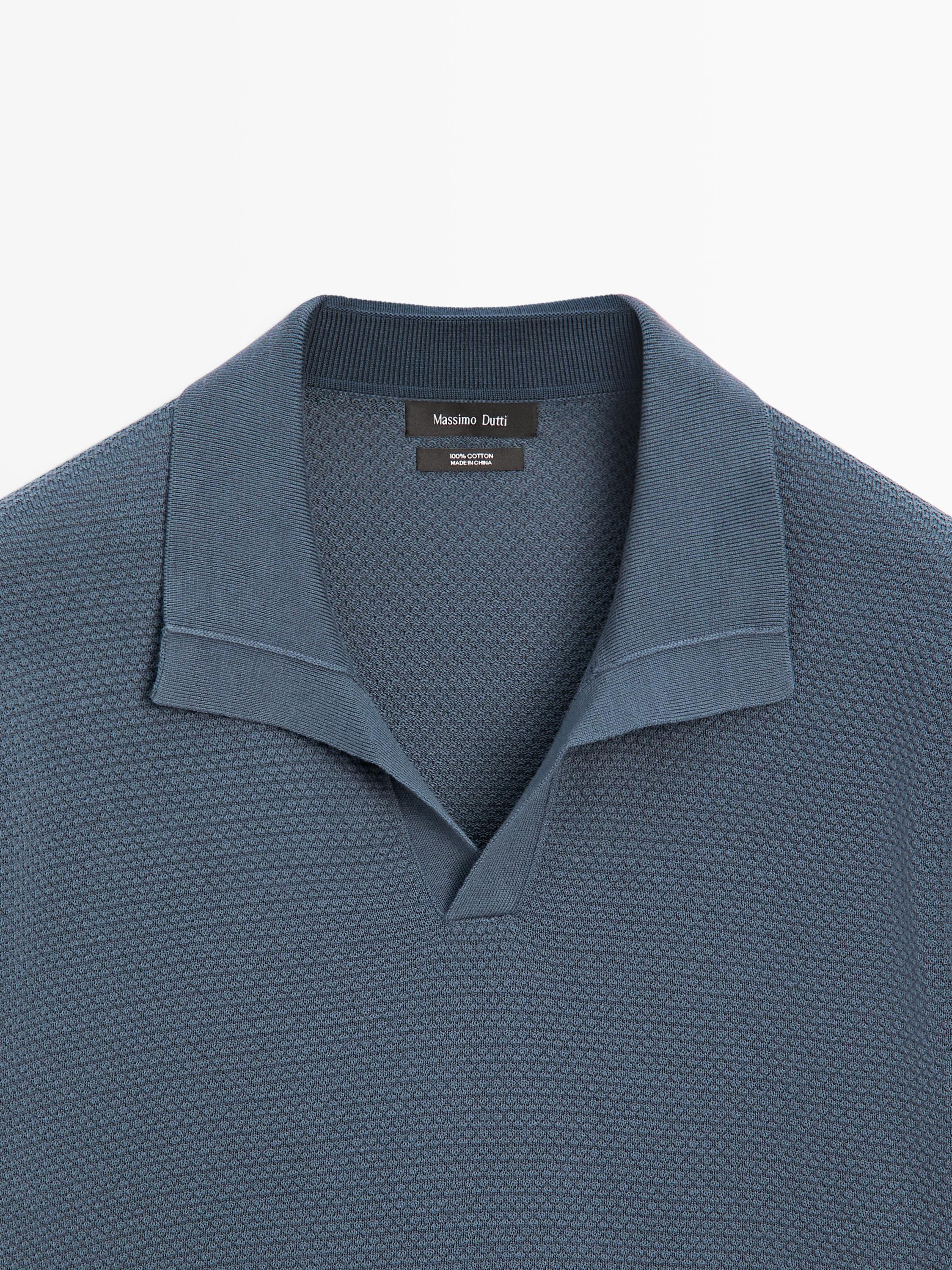 Polo en maille texturée à col V